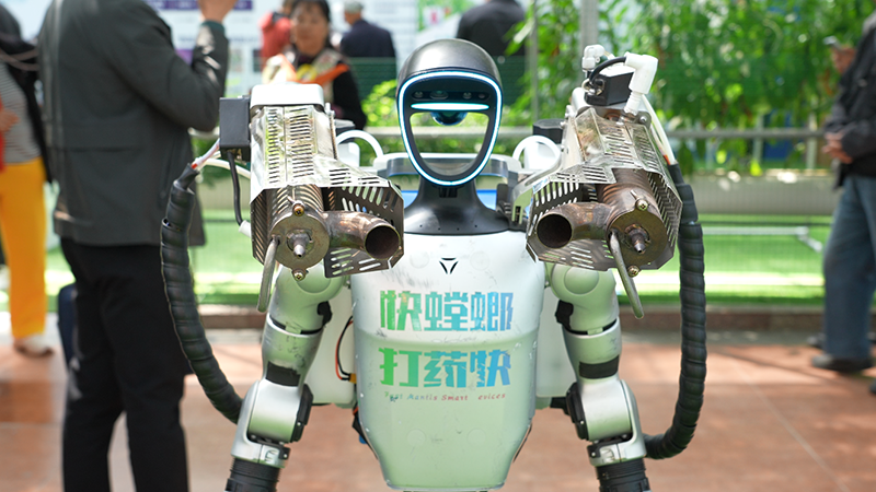 第27届中国（寿光）国际蔬菜科技博览会开幕，多款农用机器人上岗