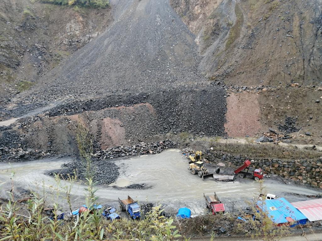 长白山腹地多处矿区满目疮痍，生态修复为何久拖不决？