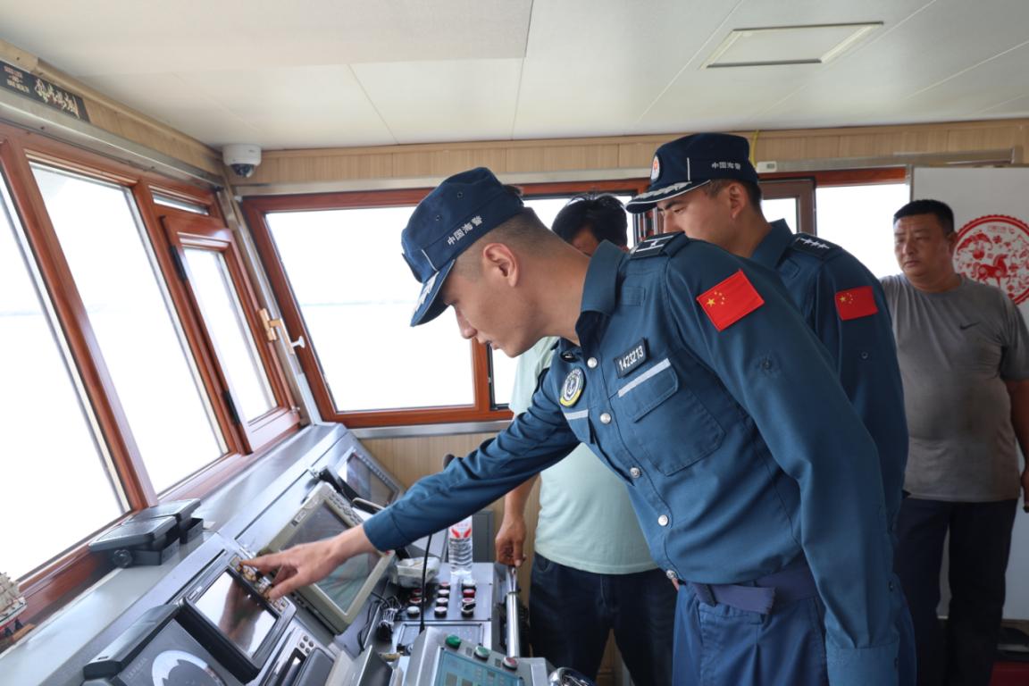 图片新闻 | 黄渤海开渔!海警守护金秋首捕 图片新闻 | 黄渤海开渔!海警守护金秋首捕