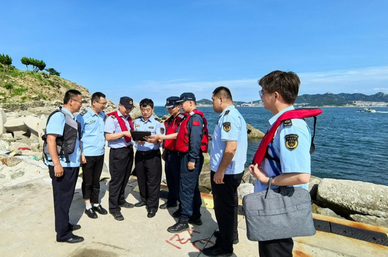 图片新闻 | 黄渤海开渔!海警守护金秋首捕 图片新闻 | 黄渤海开渔!海警守护金秋首捕