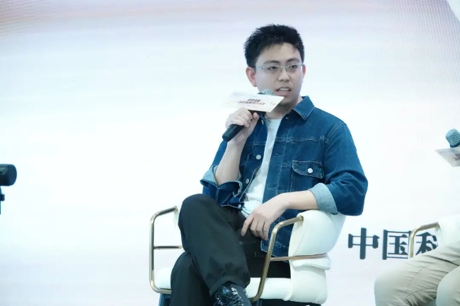 胡同里走出的城市生态守护者——专访《北京常见野鸟图鉴》主编李兆楠