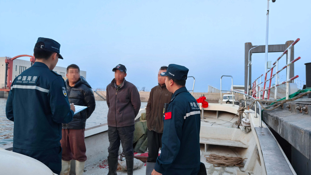 出实招、亮答卷，辽宁海警护深蓝